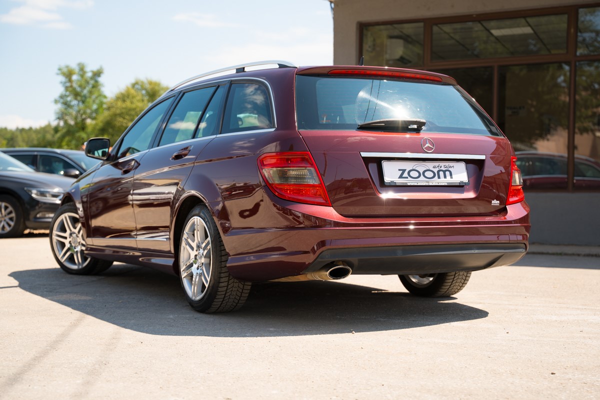 Mercedes-Benz C-Class
 220 CDI AMG