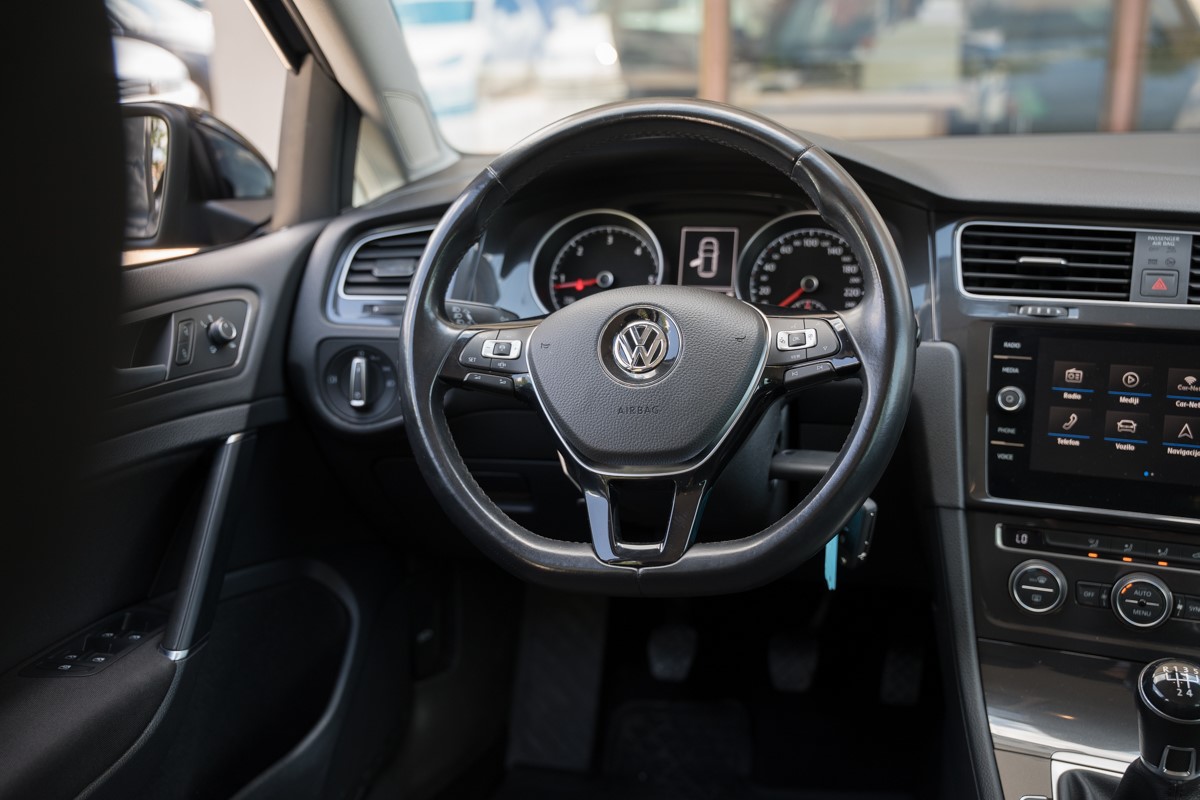 Volkswagen Golf 1.6 TDI