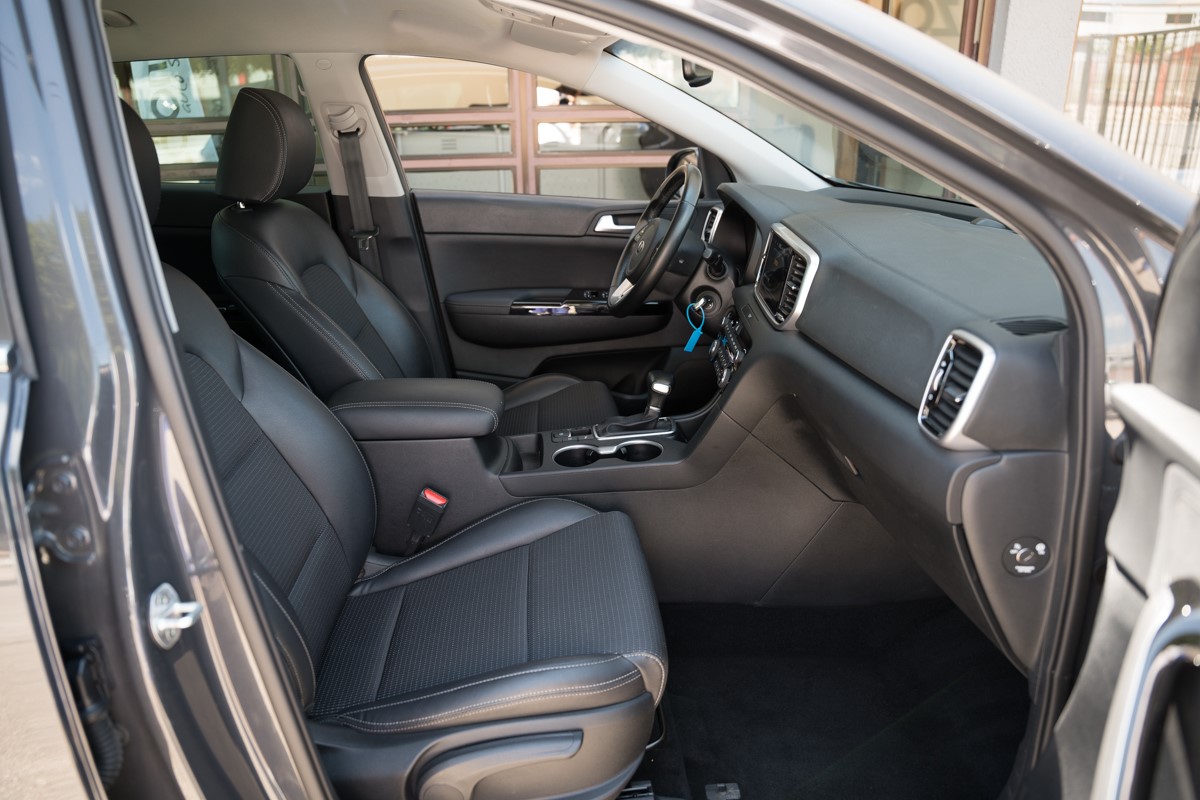 Kia
 Sportage 
 1.6 CRDI