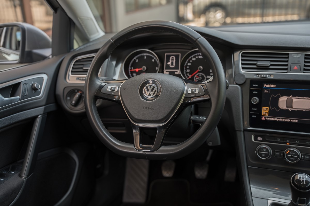 Volkswagen Golf 1.6 TDI