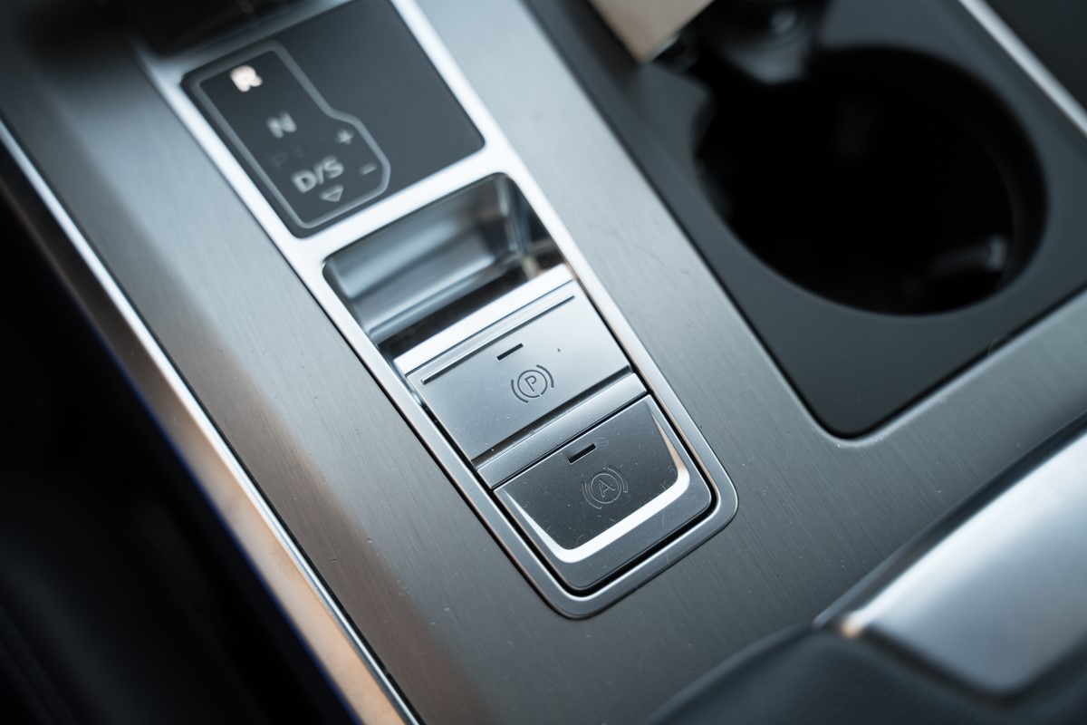 Audi A6
 3.0 TDI S line QUATTRO