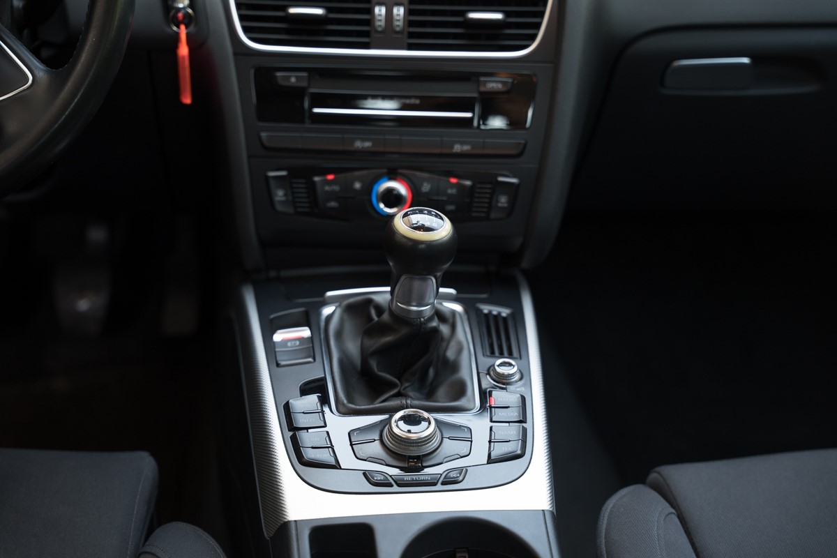 Audi A4
 2.0 TDI