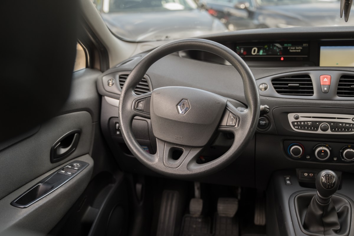 Renault Scenic 1.5 DCI