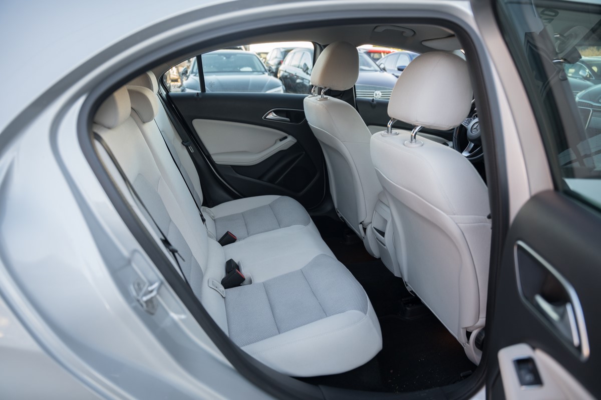 Mercedes-Benz A-Class 180 D