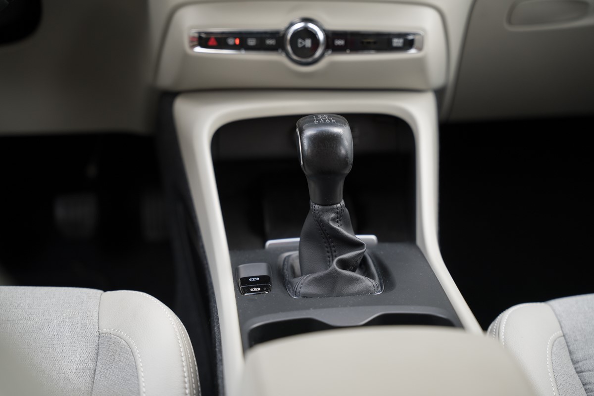 Volvo
 XC40 2.0 D