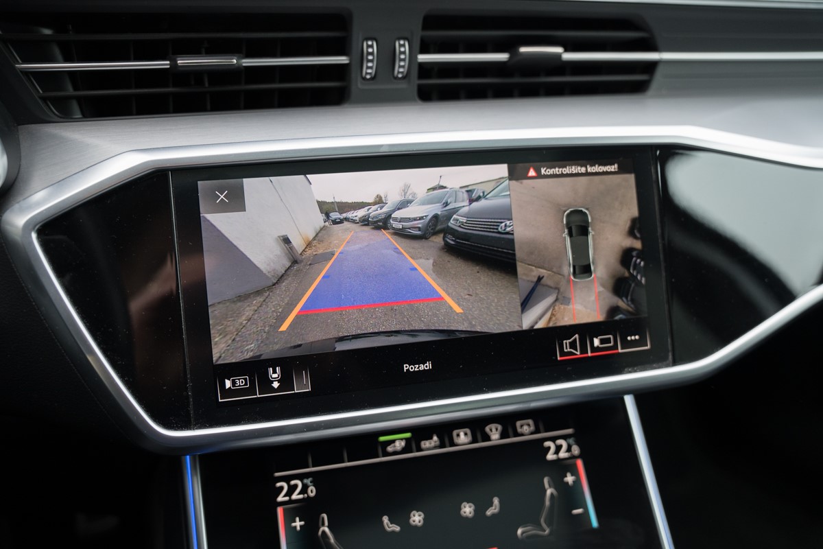 Audi A6
 55 TFSI E S line QUATTRO