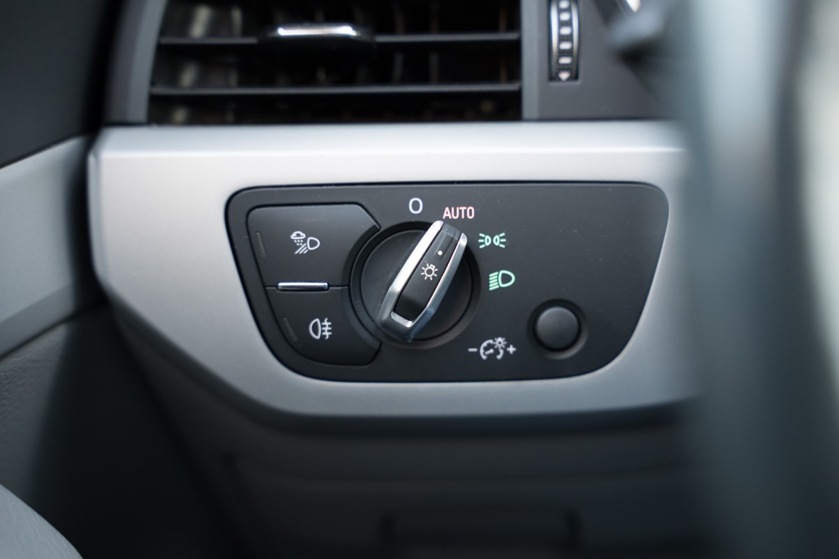 Audi A4
 35 TDI S-tronic Bussines Line