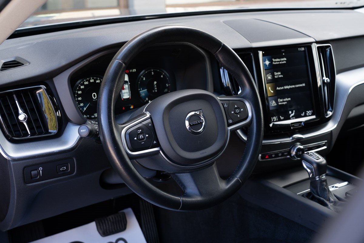 Volvo
 XC60 D4
