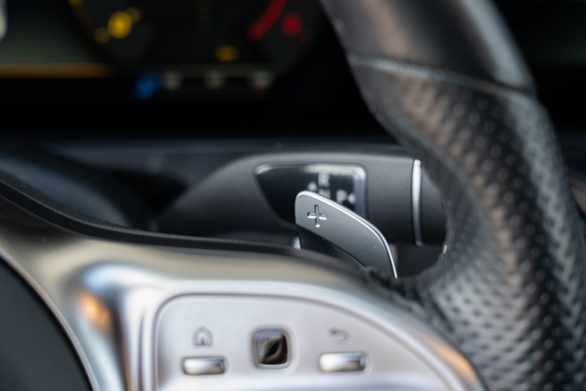 Mercedes-Benz E-Class
 E 220 D 4 MATIC