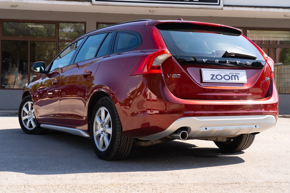 Volvo
 V60 2,0 D