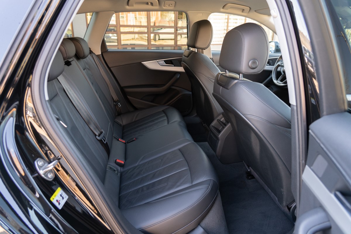 Audi A4
 2.0 TDI