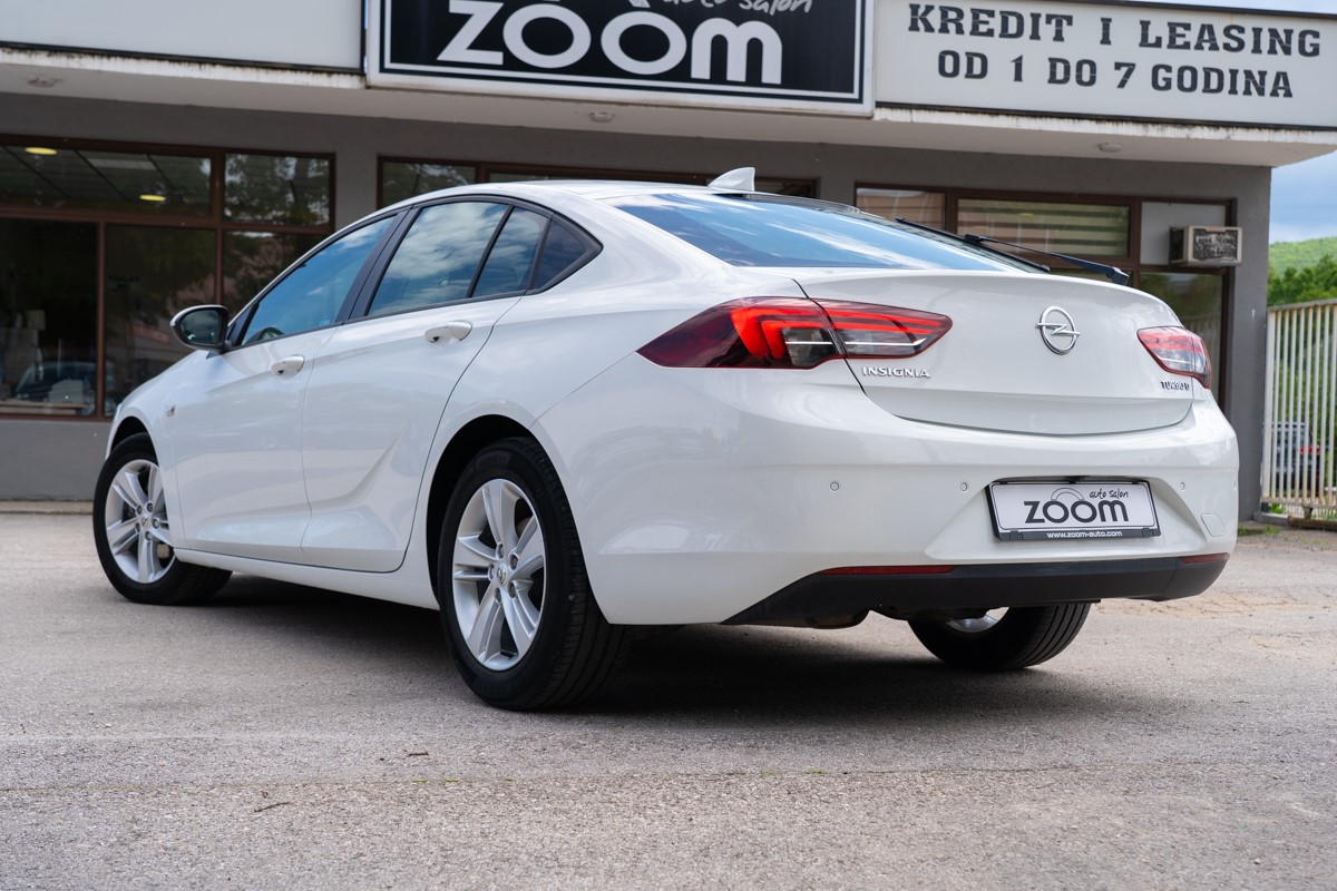 Opel Insignia 1,6 GrandSport