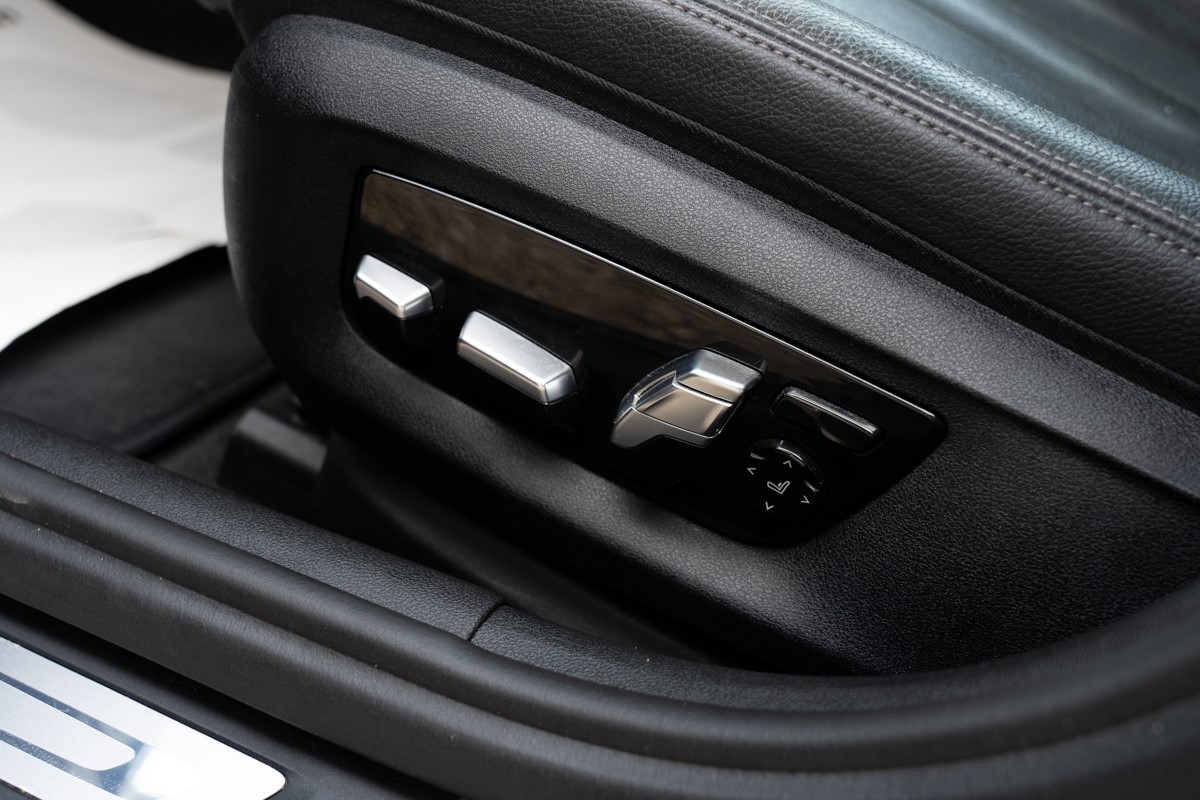 BMW
 5-Series 530 D