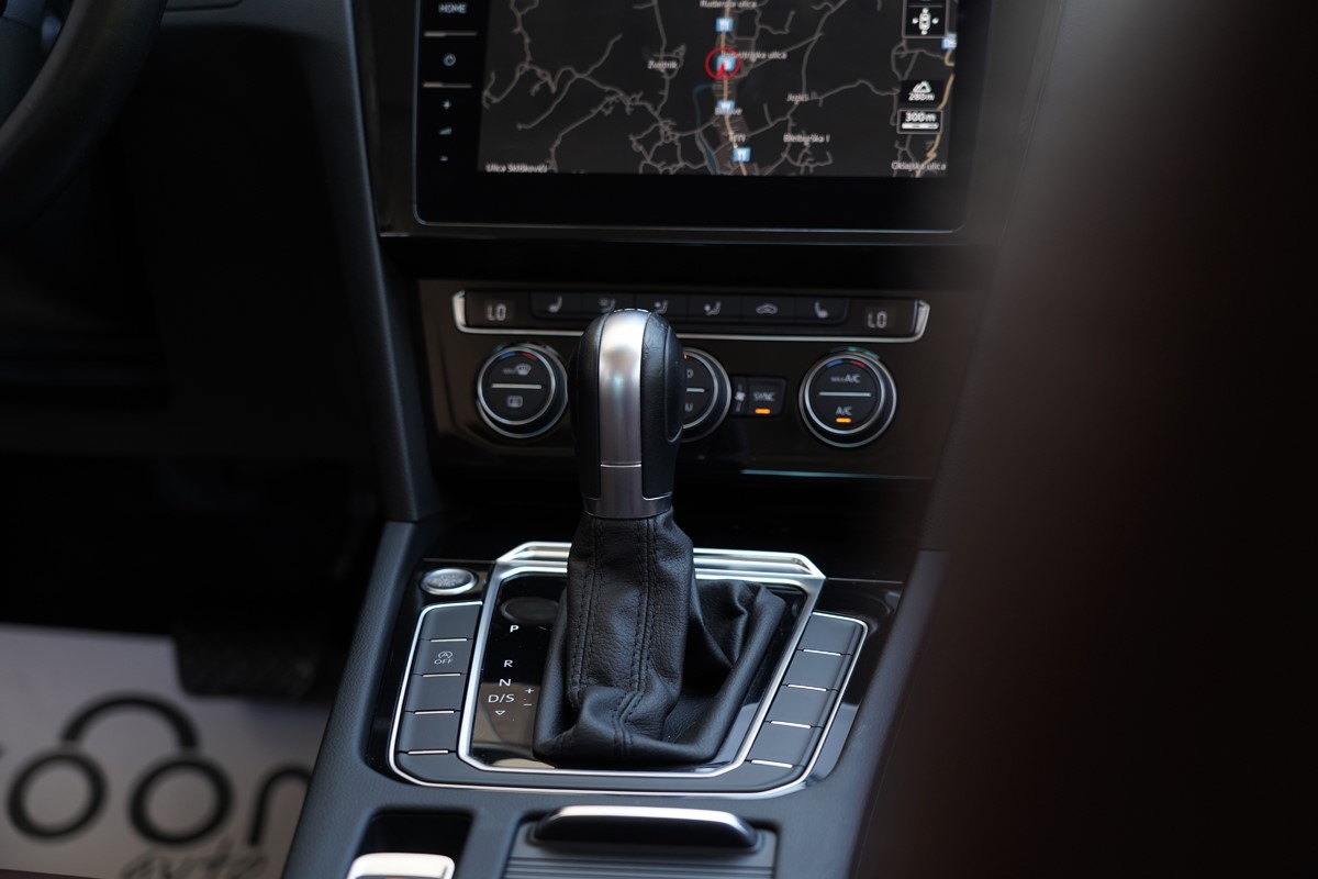 Volkswagen Passat 2.0 TDi DSG Carat Exclusive