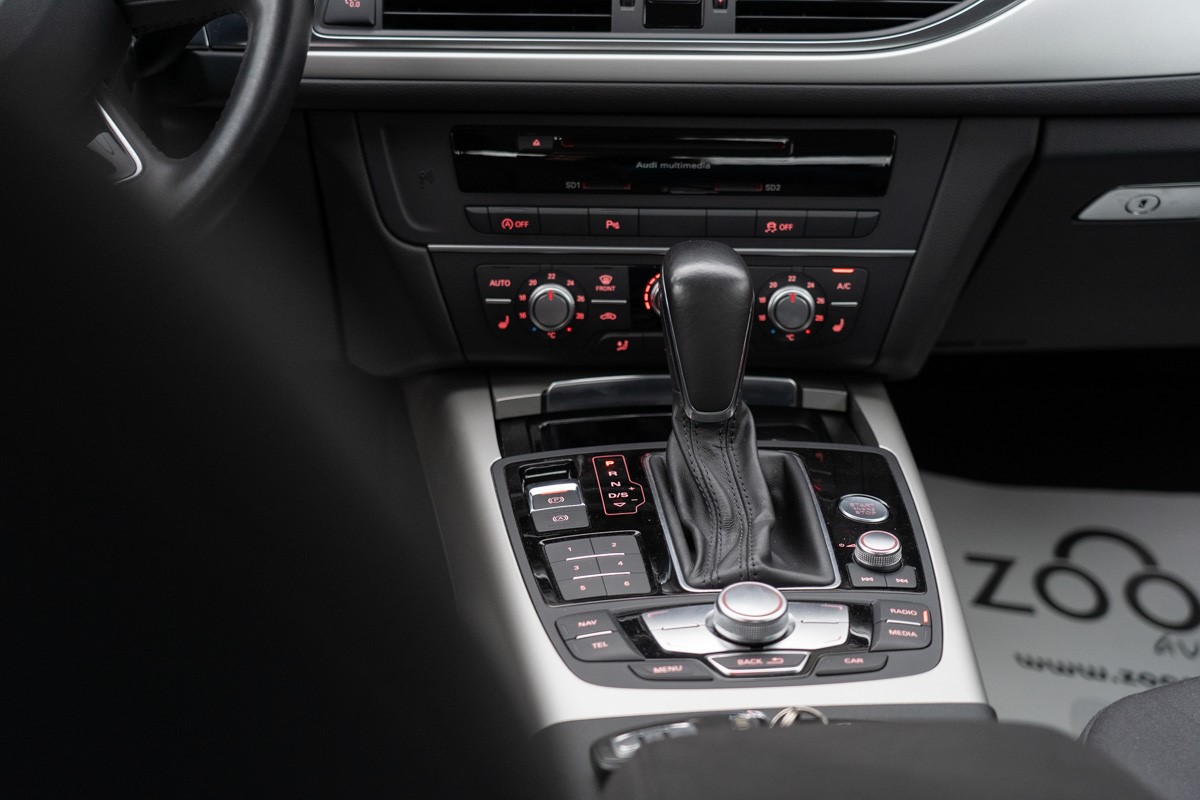 Audi A6
 2.0 TDi Ultra S-tronic