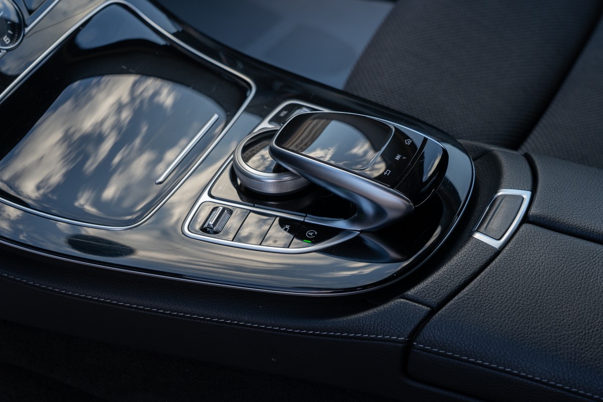 Mercedes-Benz E-Class
 200 D Business Solution