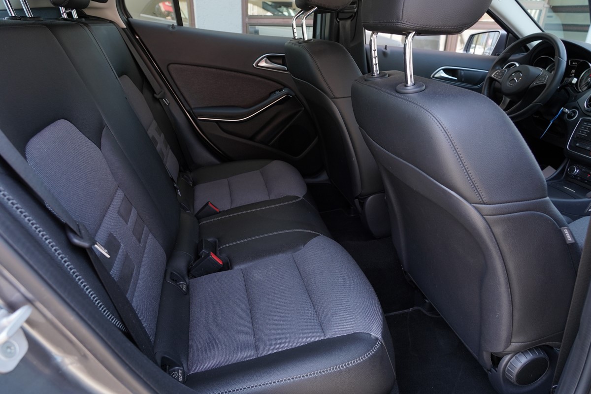 Mercedes-Benz GLA 220 D 4MATIC