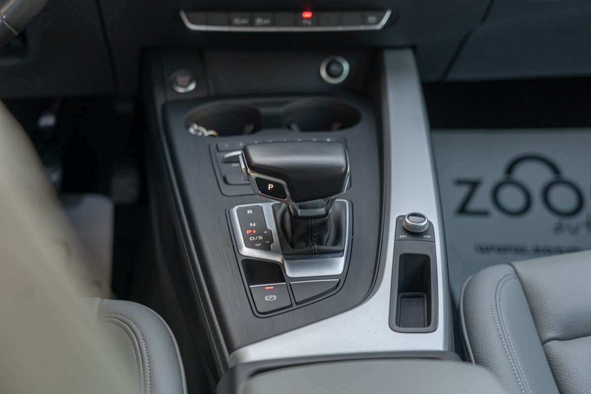 Audi A4
 2,0 TDI