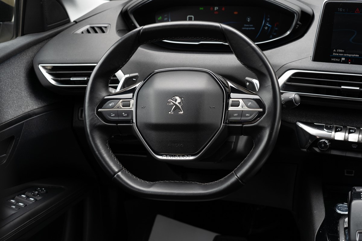 Peugeot 3008 1.6 BlueHDi Allure Business 