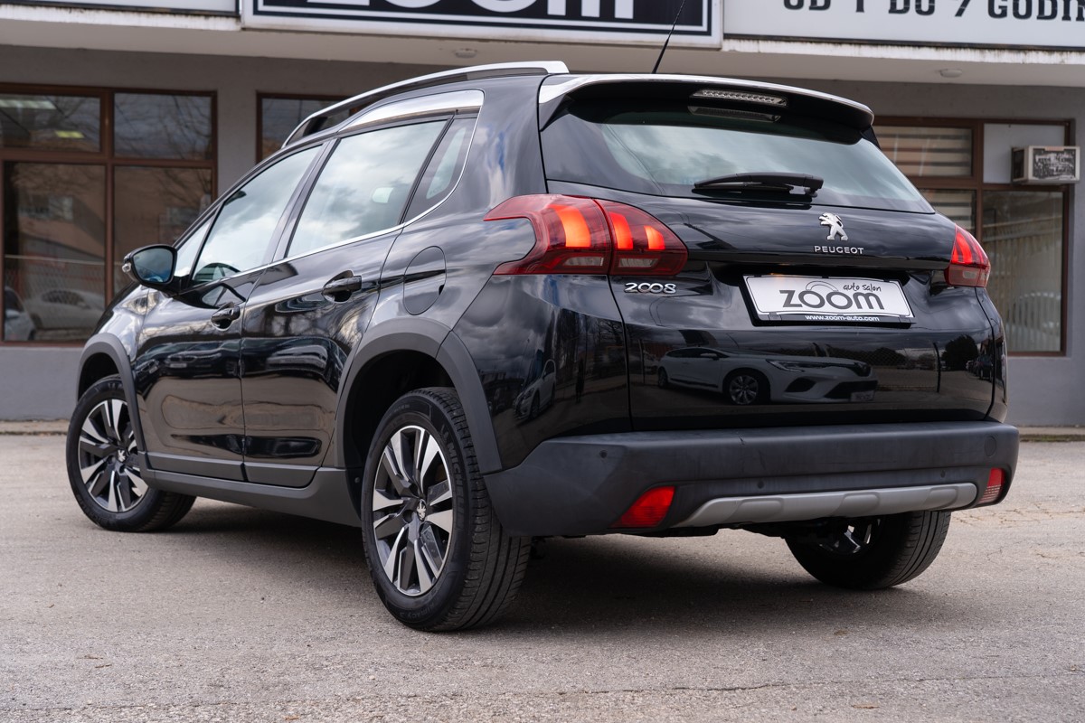 Peugeot 2008 1,6 BlueHDI