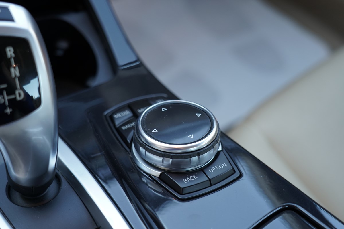 BMW
 5-Series 525 D XDRIVE