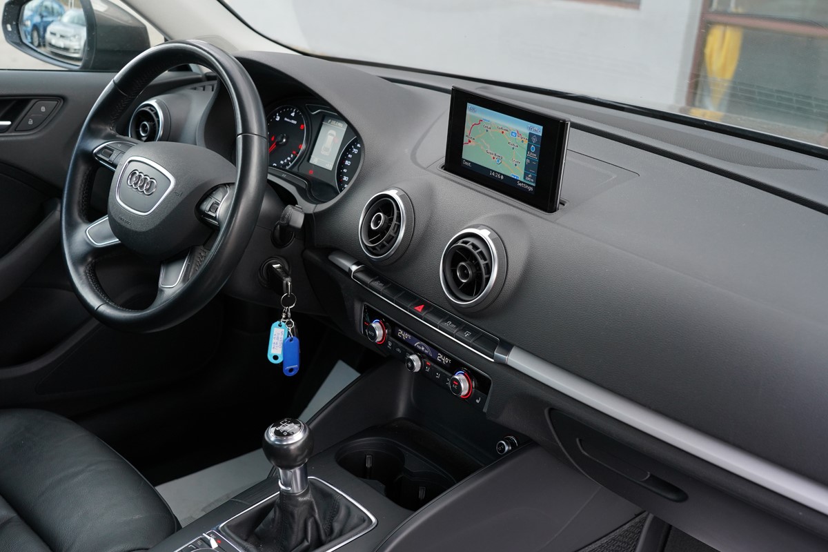 Audi A3
 1,6 TDI