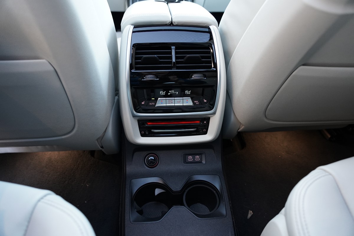 BMW
 X7 XDRIVE M50D