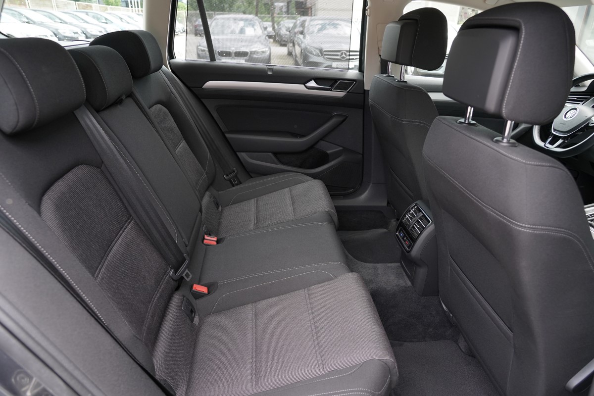 Volkswagen Passat SW 2.0 TDI Business BlueMotion DSG