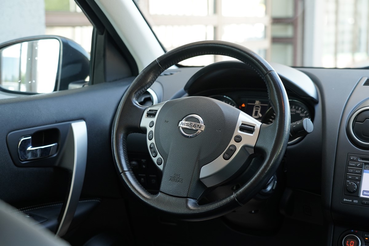 Nissan
 Qashqai 1,6 DCI 4X4