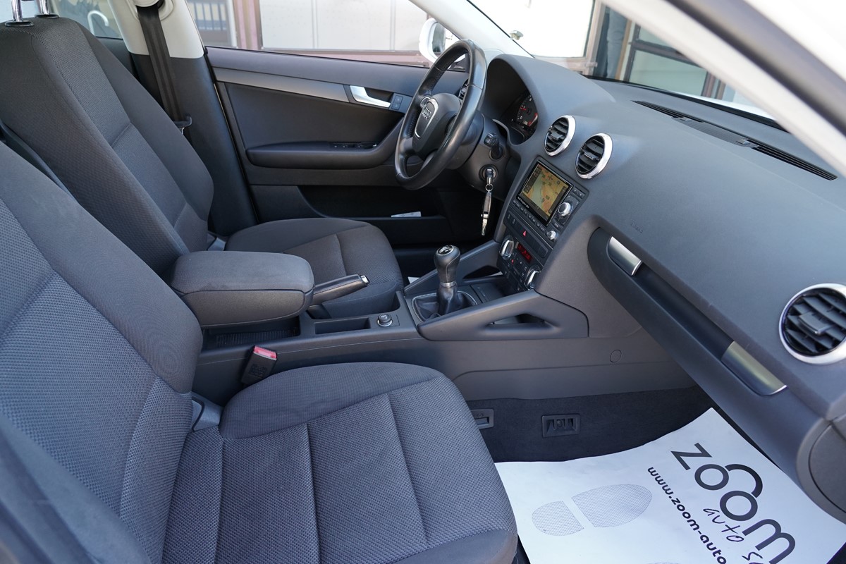 Audi A3
 1,6 TDI