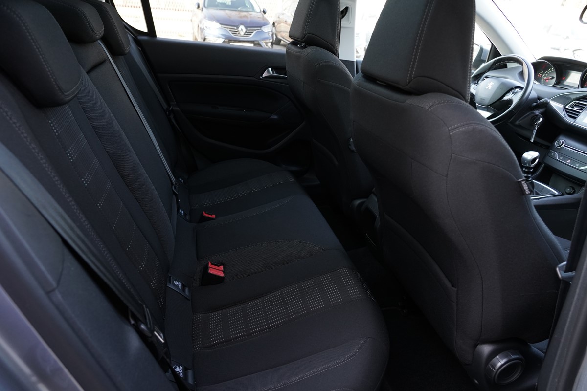 Peugeot 308 EXECUTIVE 1.6 BLUEHDI