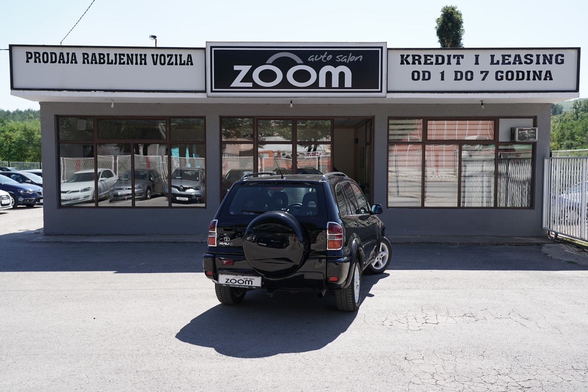 Toyota
 RAV4
 2,0 D