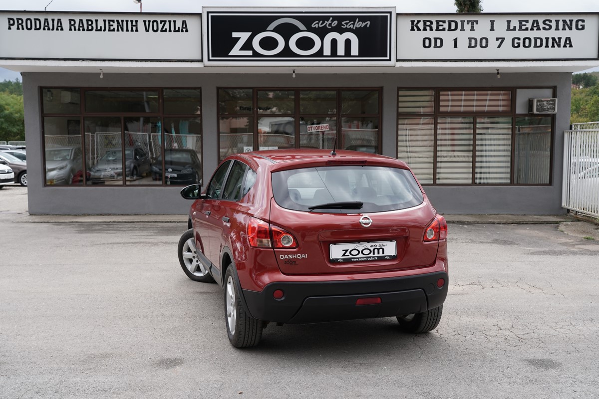 Nissan
 Qashqai 1.5 DCI