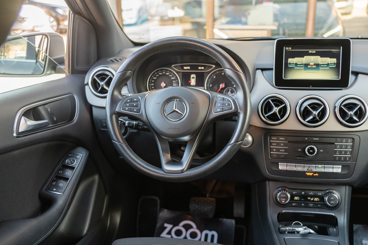 Mercedes-Benz B-Class B200