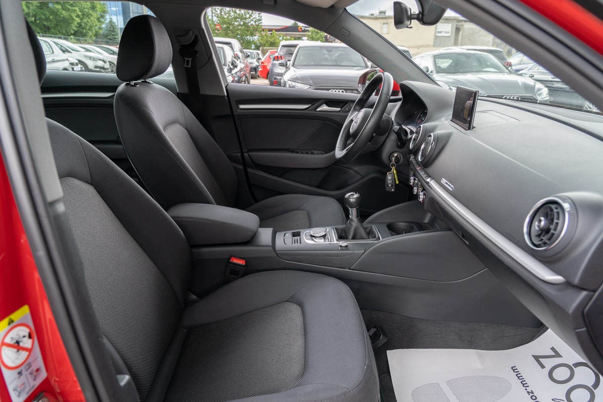 Audi A3
 30 TDI