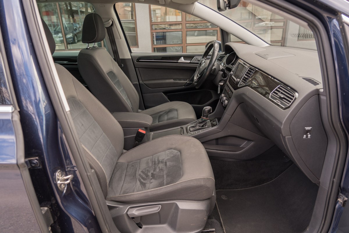 Volkswagen Golf Sportsvan R-line 1.6 TDI