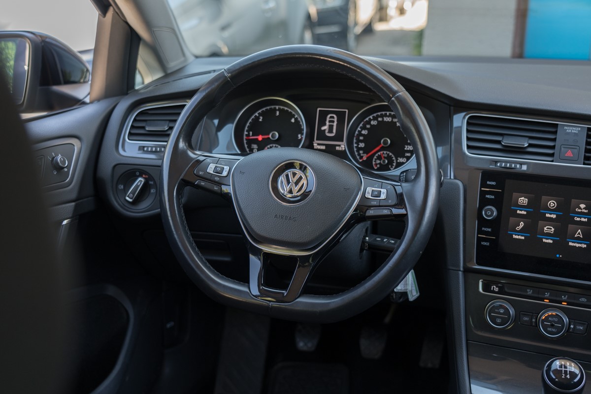 Volkswagen Golf 1.6 TDI