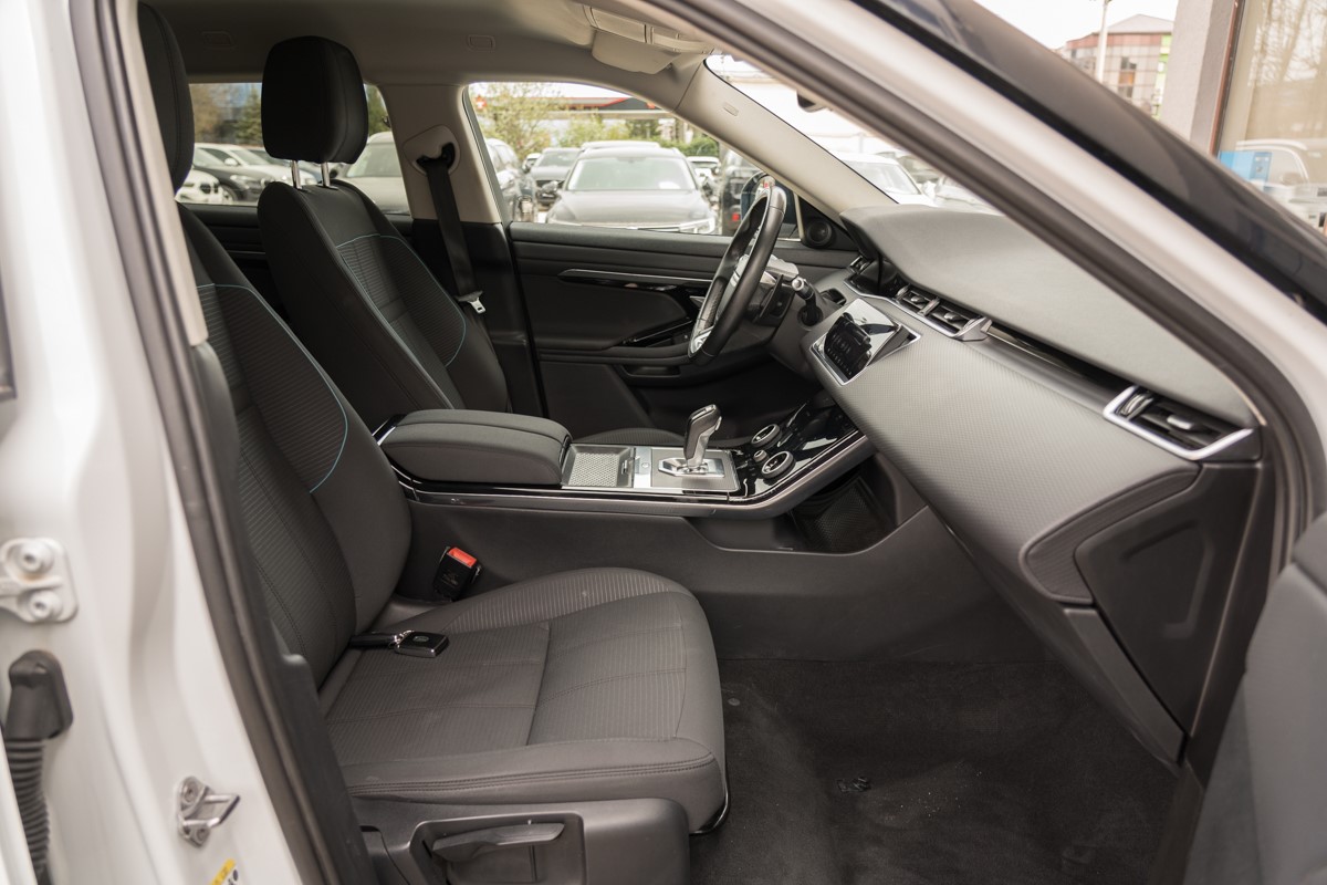 Land Rover
 Range Rover
 EVOQUE 2.0D 4X4