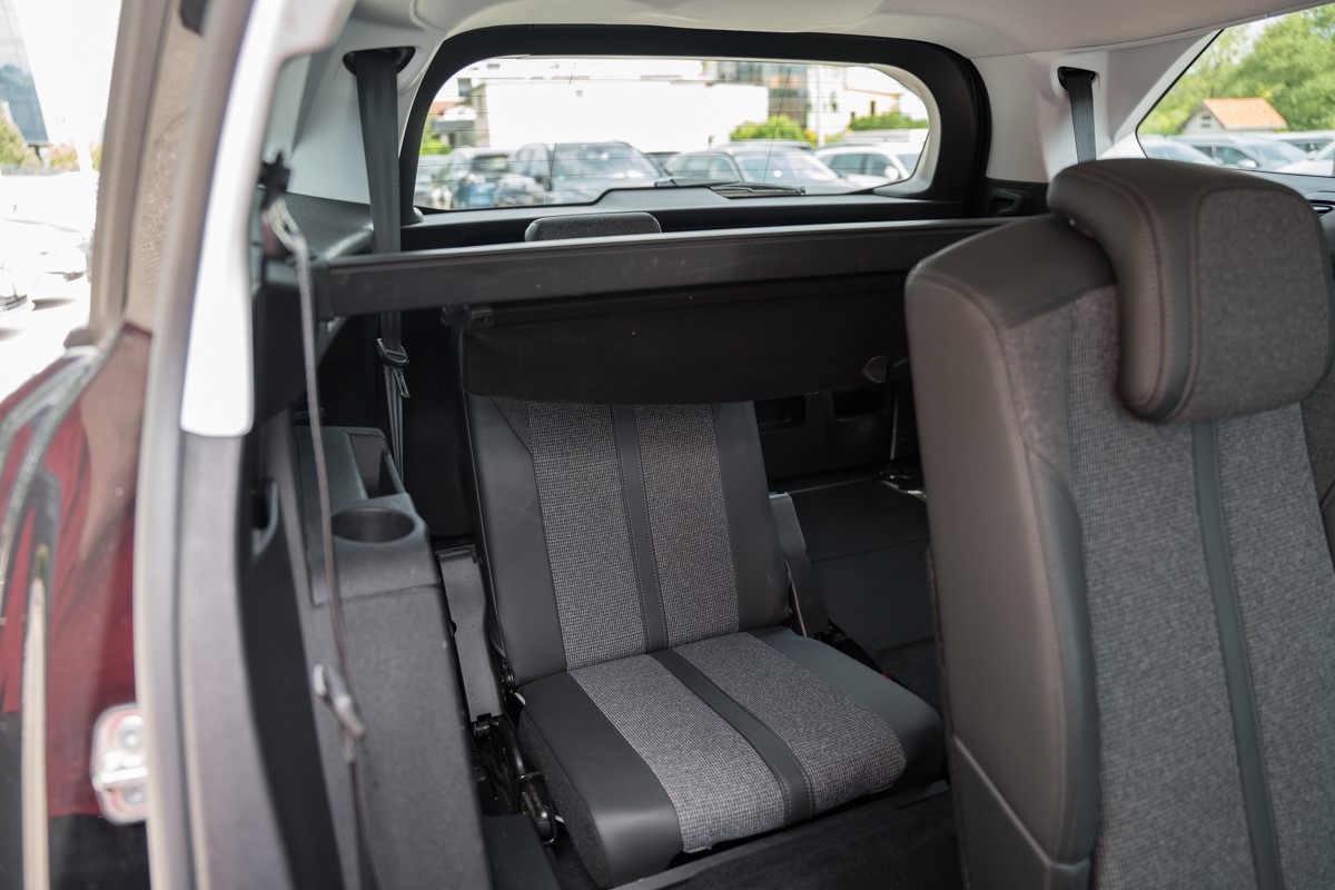 Peugeot 5008 1.5 BlueHDI ALLURE SPORT 7 sjedišta