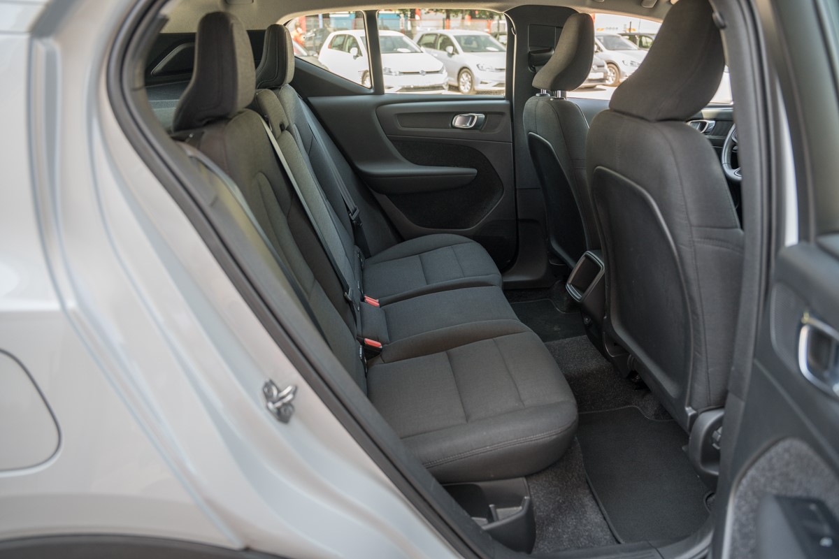 Volvo
 XC40 2.0  D3