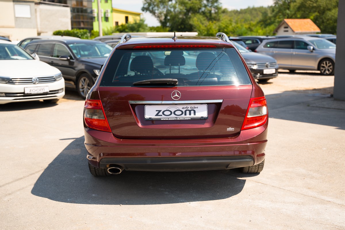 Mercedes-Benz C-Class
 220 CDI AMG