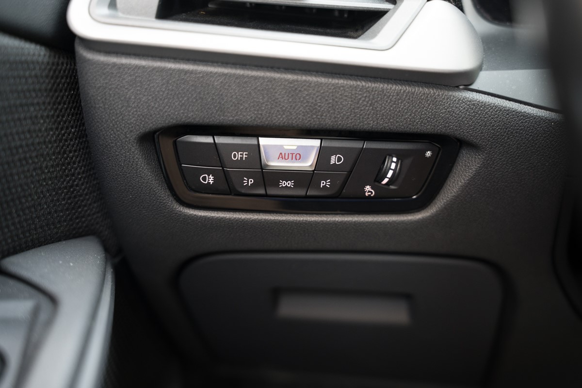 BMW
 3-Series 318 D