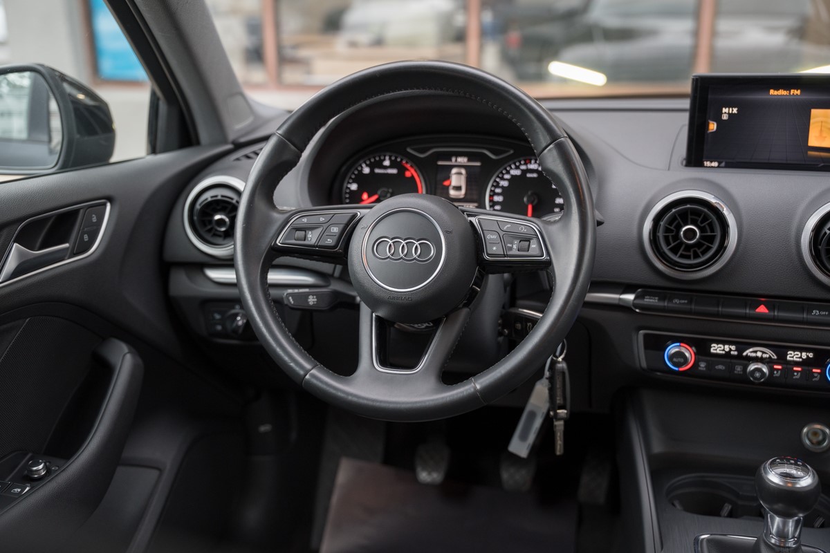Audi A3
 30 TDI