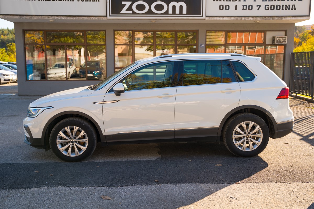 Volkswagen Tiguan
 2.0 TDI DSG
