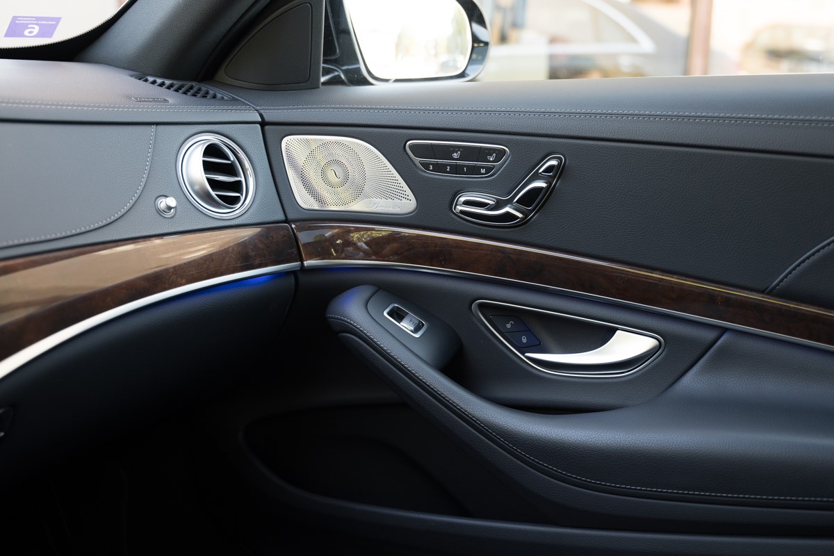 Mercedes-Benz S-Class
 400 D 4 MATIC AMG
