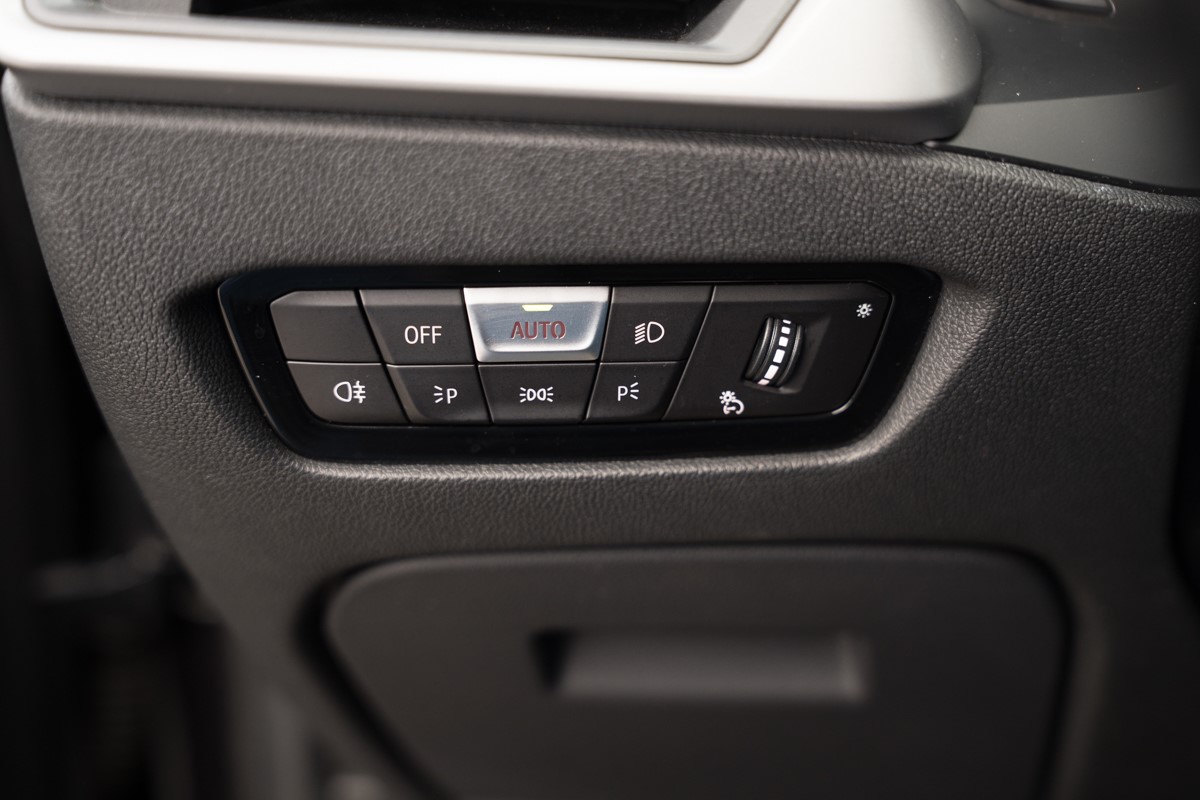 BMW
 3-Series 318 D