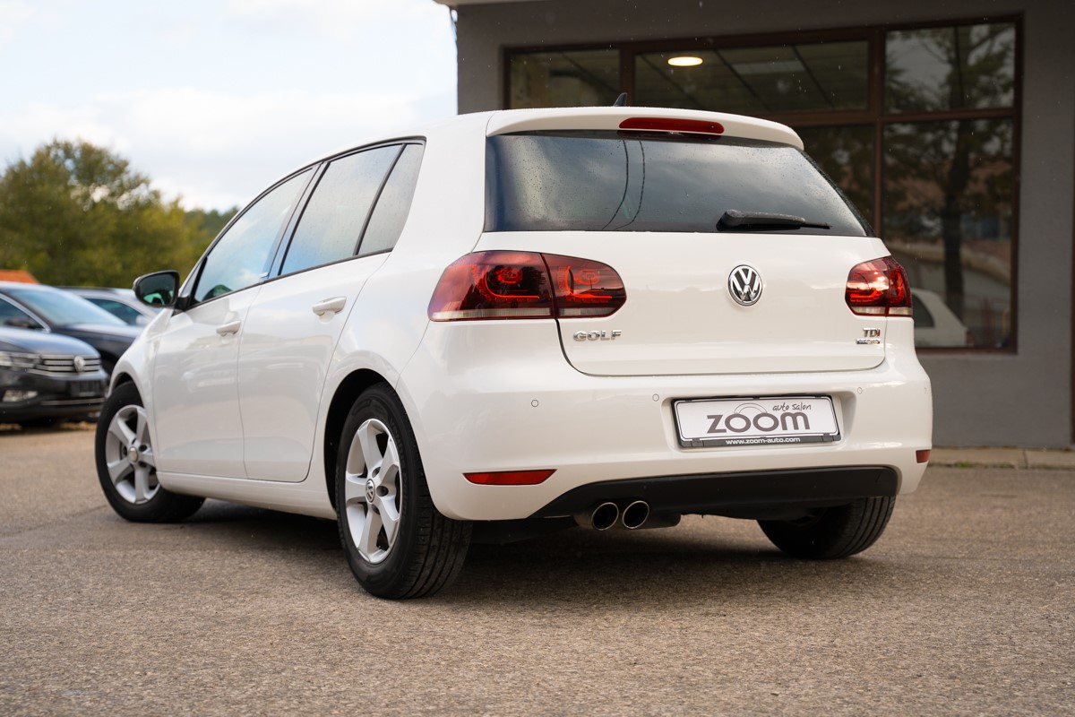 Volkswagen Golf 1.6 TDI DSG STYLE