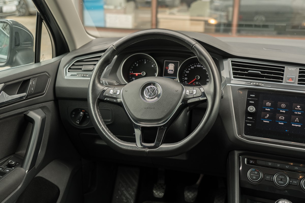 Volkswagen Tiguan
 2.0 TDI