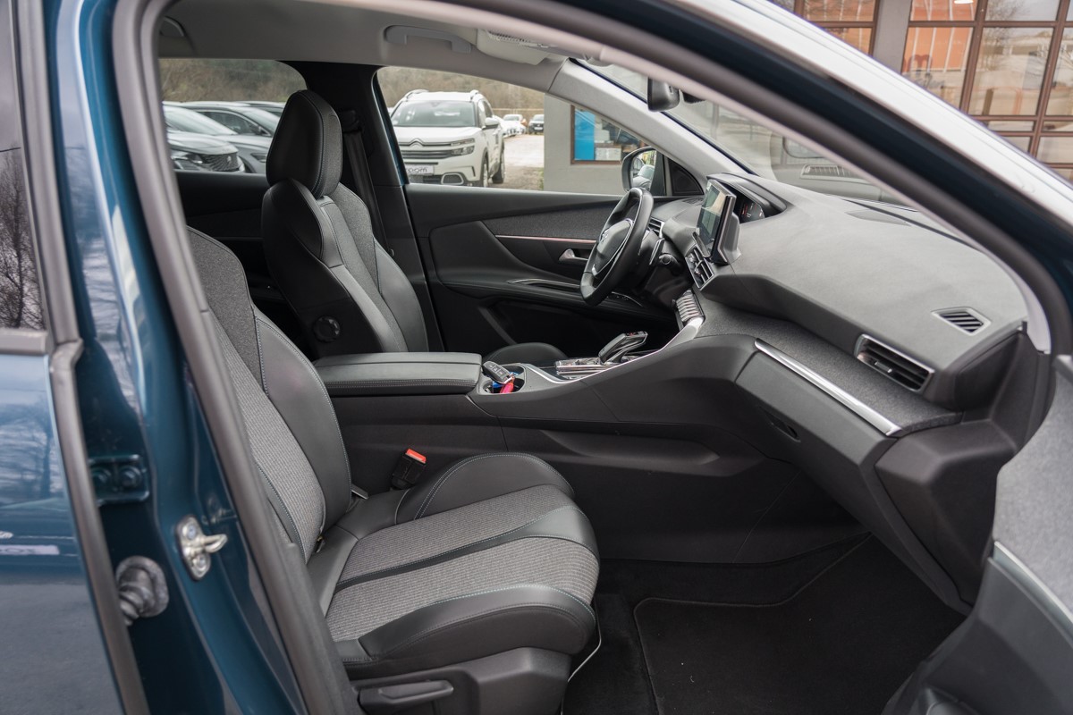 Peugeot 3008 1.5 BlueHDI