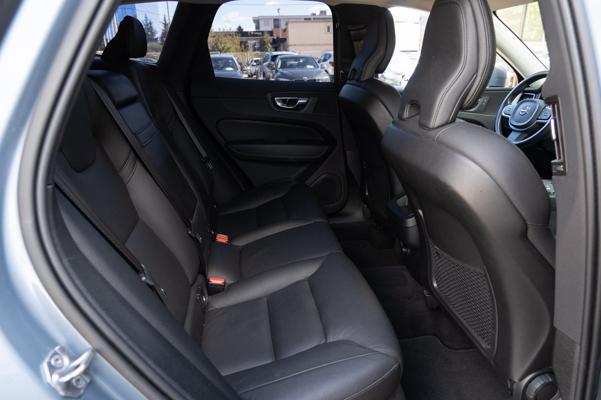 Volvo
 XC60 D4